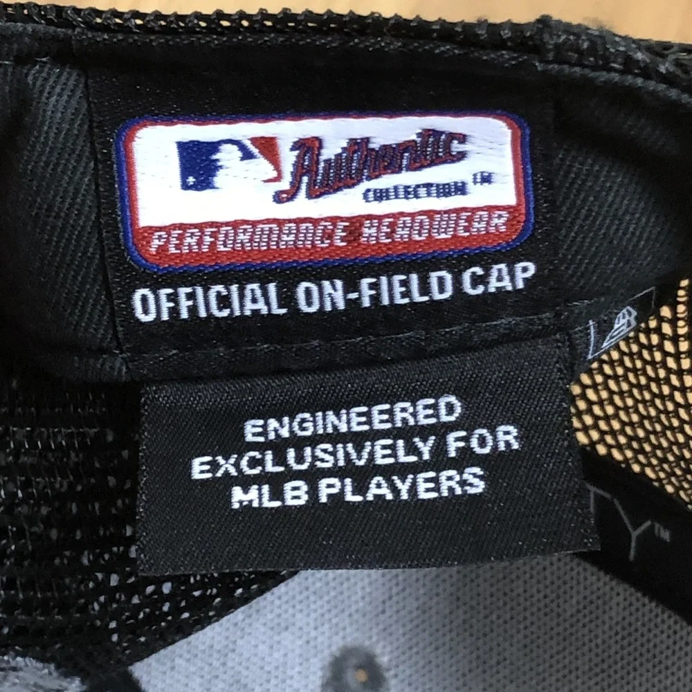 Philadelphia Phillies 2022 Postseason New Era 9FORTY Trucker Hat OSFM Gray Black